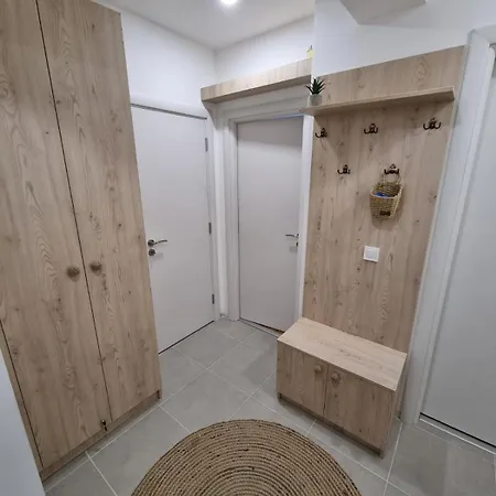Apartamento Polina - 2bd Next To Sea Garden With Parking