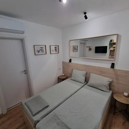 Polina - 2bd Next To Sea Garden With Parking Apartamento