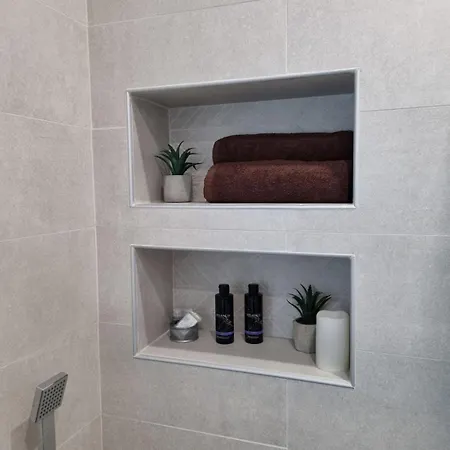Polina - 2bd Next To Sea Garden With Parking * فارنا
