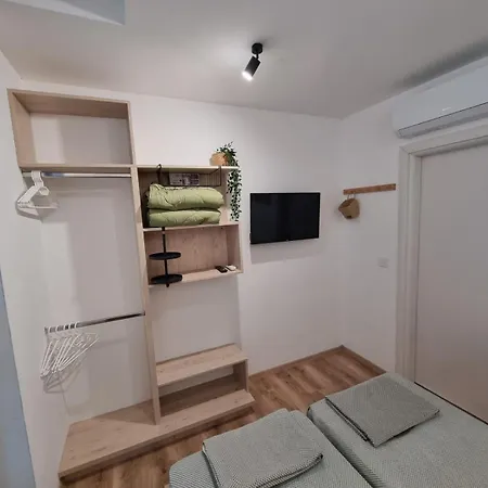 شقة Polina - 2bd Next To Sea Garden With Parking